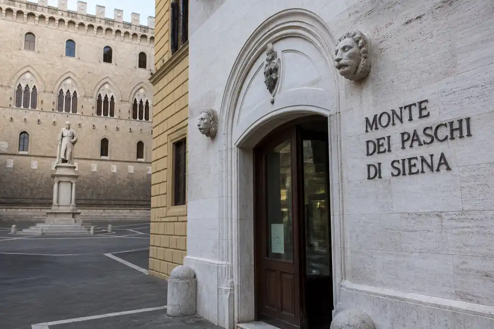 Oudste bank ter wereld doet bod op twee Italiaanse banken