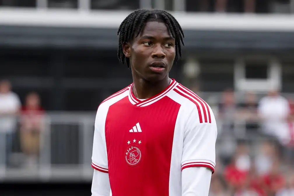 Ajax verhuurt Don-Angelo Konadu aan Belgisch Lommel tot 2027