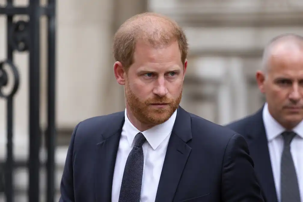 Prins Harry en zes anderen moeten tussentijds £9,54 mln aan proceskosten betalen