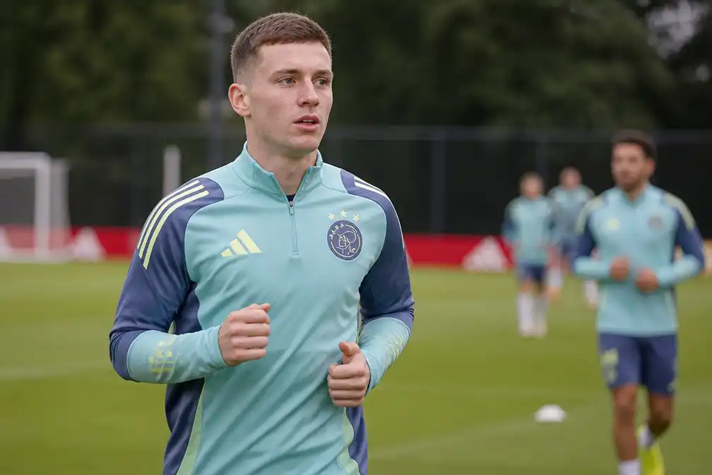 Tsygankov speelgerechtigd voor Ajax, maar debuteert niet tegen Telstar