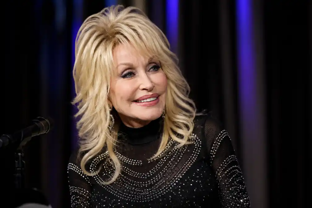 Na overlijden Dolly Parton: 10.000 procent meer zoekopdrachten naar shirts op Depop