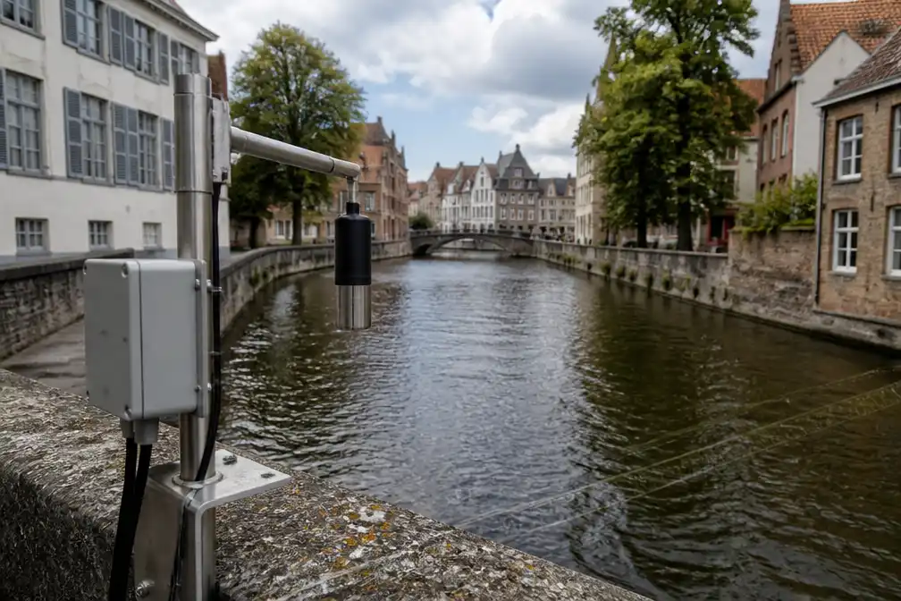 Brugge installeert sensoren om waterpeil en kwaliteit in reien te monitoren