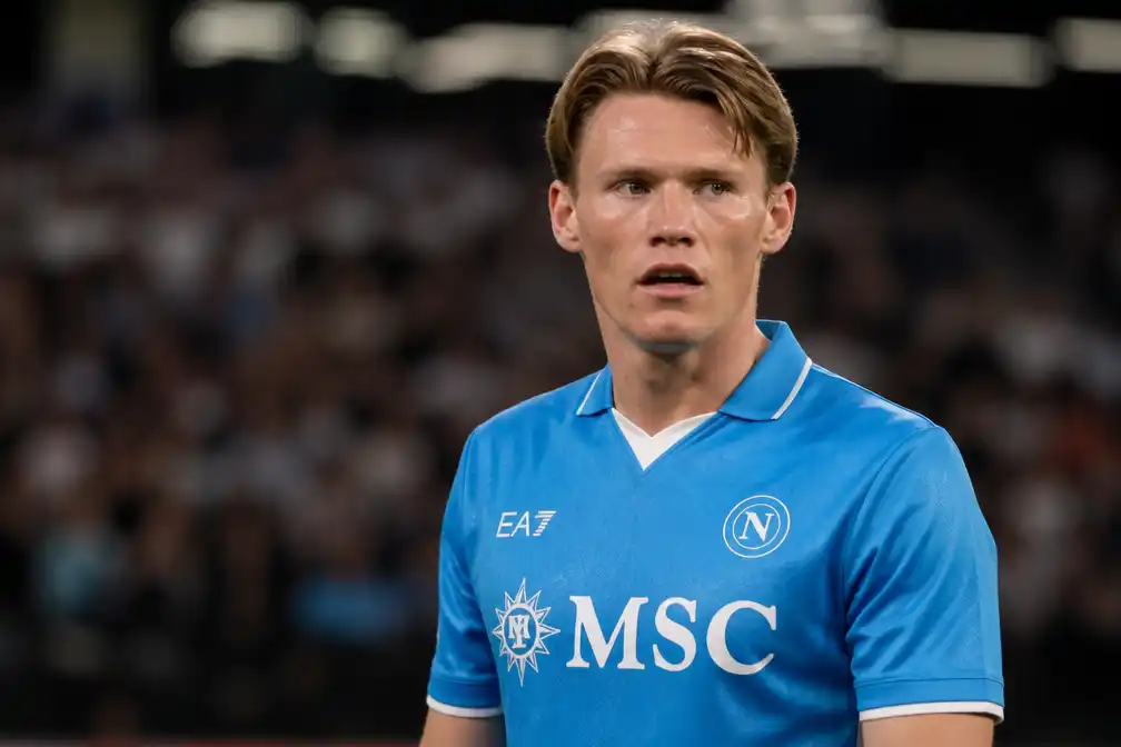 Napoli-middenvelder Scott McTominay circa maand uit met hartprobleem