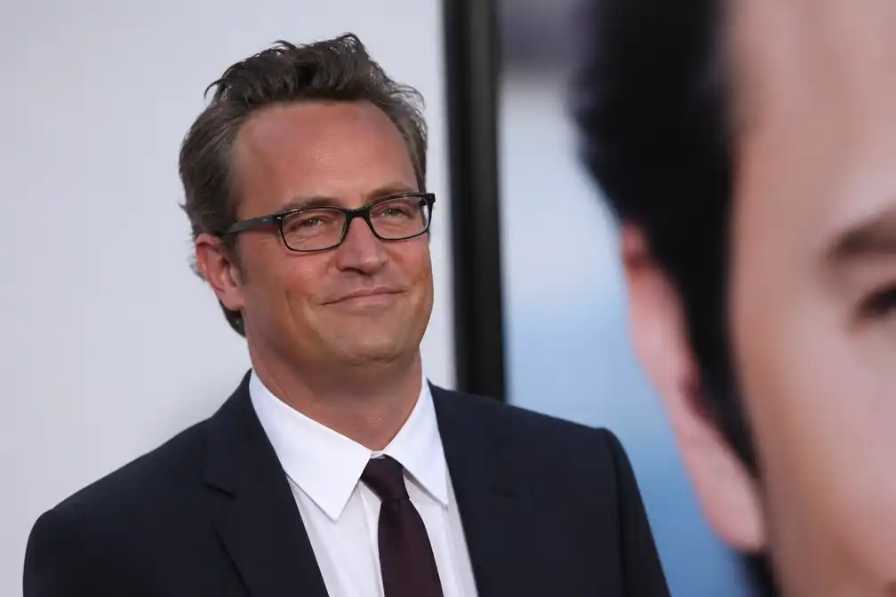 Netflix brengt driedelige documentaire over Matthew Perry uit