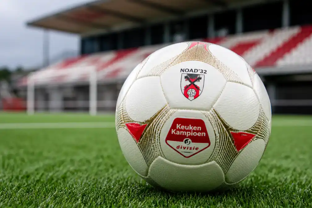 Amateurclub NOAD'32 duikt door logo-blunder op op jubileumbal Keuken Kampioen Divisie