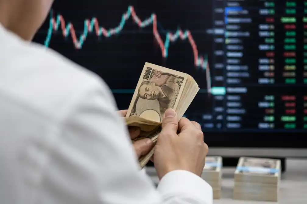 Yen sterk hoger door speculatie over interventie en renteverhoging BoJ