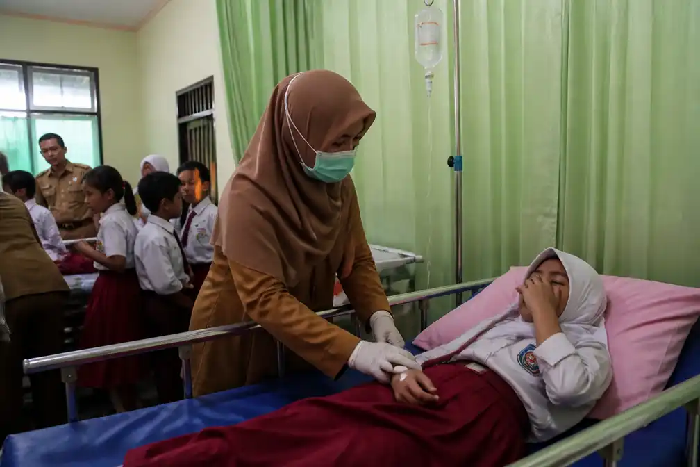 Honderden ziek na gratis schoollunch in Indonesië, vooral in Rembang