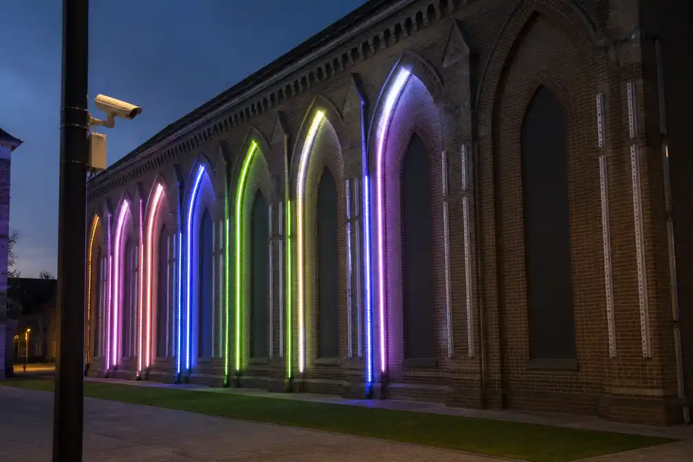 Tien led-strips gestolen uit lichtkunstwerk Cloisterama aan Mijnkathedraal Beringen