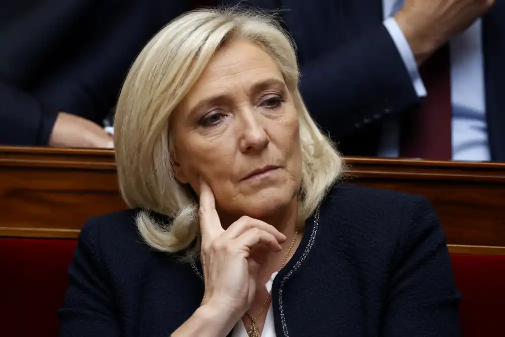 Rassemblement National van Le Pen onder vuur om stoppen hulp Oekraïne