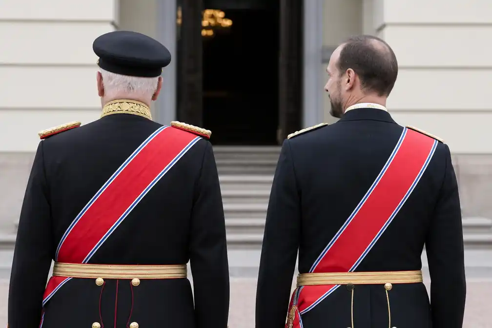 Monogrammen Noors koningshuis nog niet aangepast na dood koning Harald