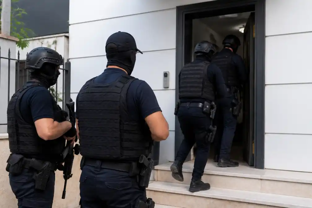 Turkse inval pakt 24 verdachten van Yaramis-clan, maar leider Bayram nog voortvluchtig