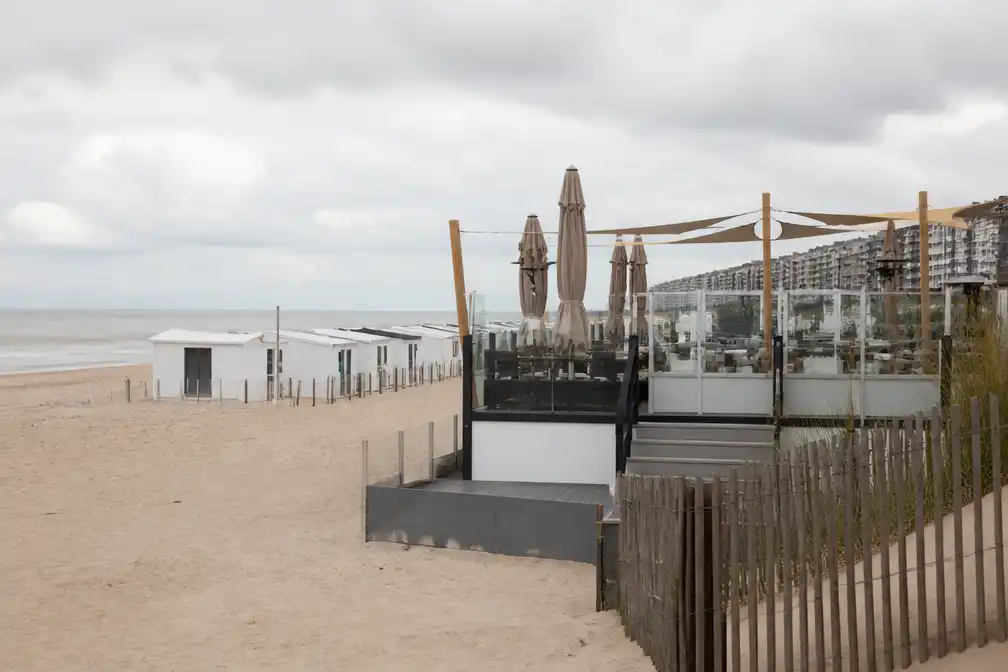 Strandbaroorlog in Knokke-Heist: minstens twee uitbaters trekken naar Raad van State