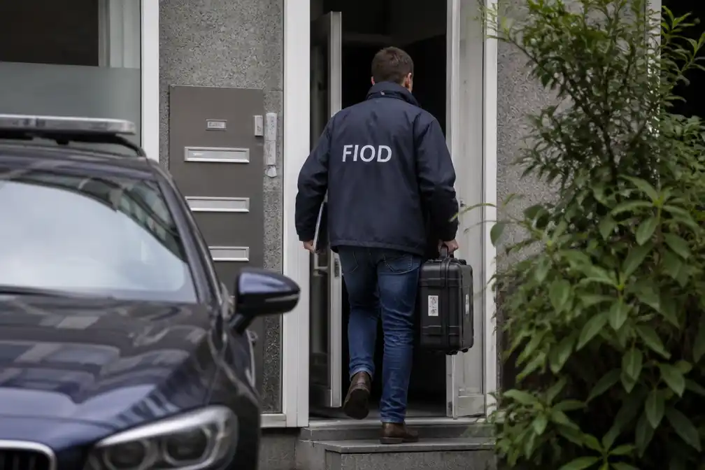 FIOD doorzoekt acht panden in corruptieonderzoek naar cardiologen