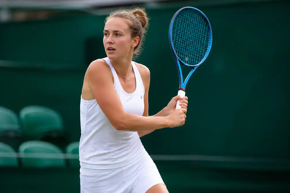 Jeline Vandromme staat op één zege van hoofdtabel Wimbledon na winst in kwalificatie