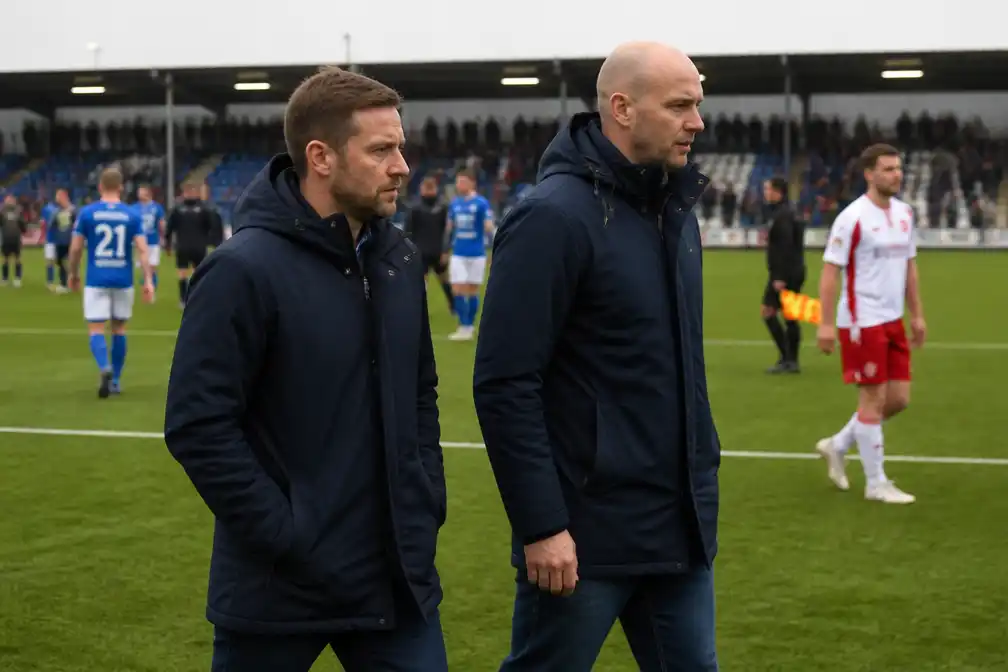 GVVV ontslaat Dennis en Jhon van Beukering na klap aan speler IJsselmeervogels