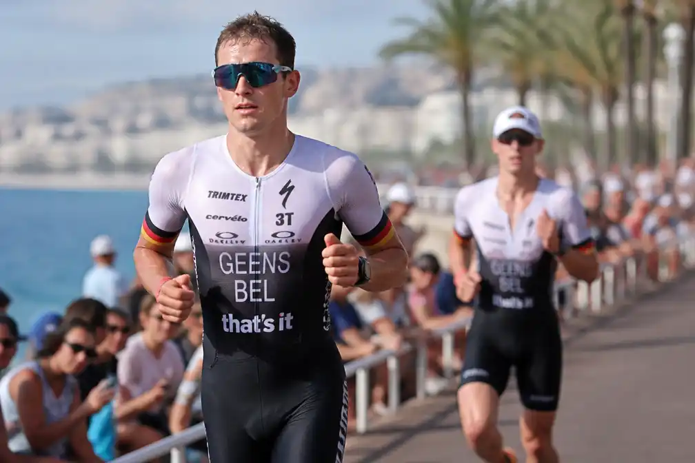 Jelle Geens pakt brons op WK Ironman 70.3 in Nice, Hayden Wilde wereldkampioen