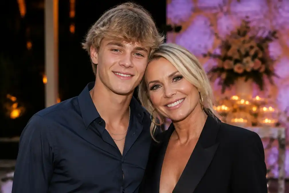 Bridget Maasland feliciteert zoon Mees met zijn achttiende verjaardag