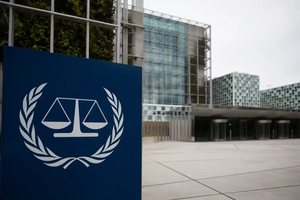 Drie ICC-rechters dagen Trump-regering voor rechter om sancties