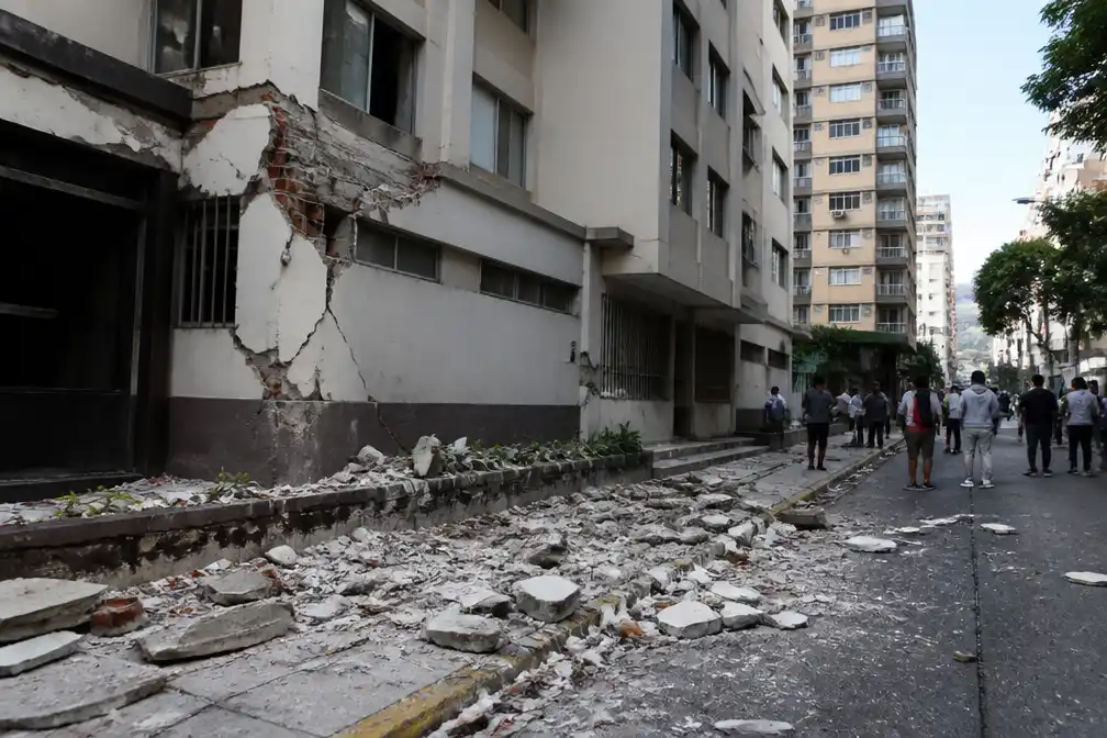 Aardbeving met kracht 7,1 treft Venezuela, gebouwen beschadigd in Caracas