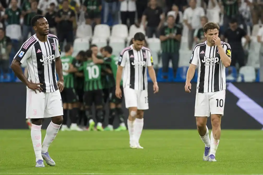 Juventus verliest met 3-2 bij Sassuolo voor Europa League-duel met NEC