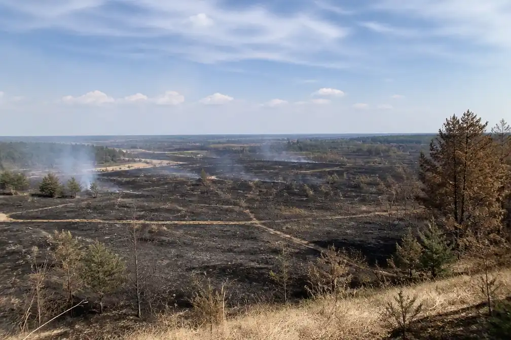 Brand in Hoge Venen onder controle, maar nog niet geblust, zegt gouverneur van Luik