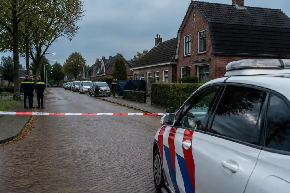 Dode en zwaargewonde na melding verdachte situatie in Valthermond