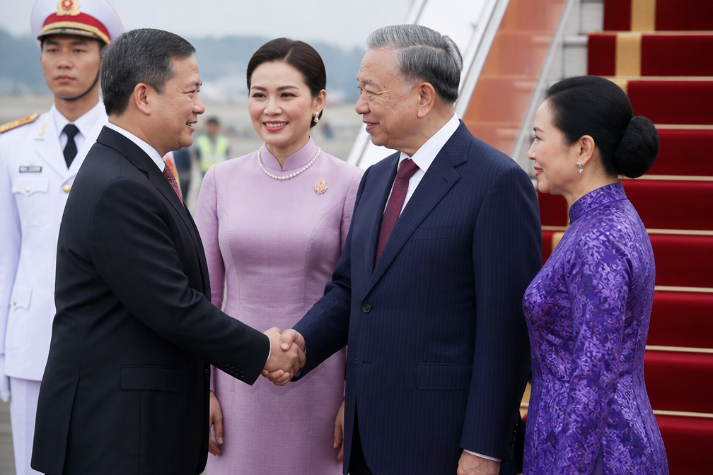 Thais koningspaar officieel welkom geheten in Vietnam