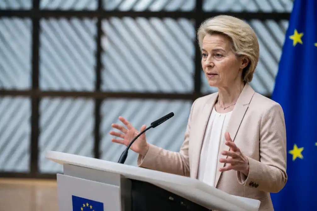 Von der Leyen wil EU-beperkingen op sociale media en games voor kinderen onder 15