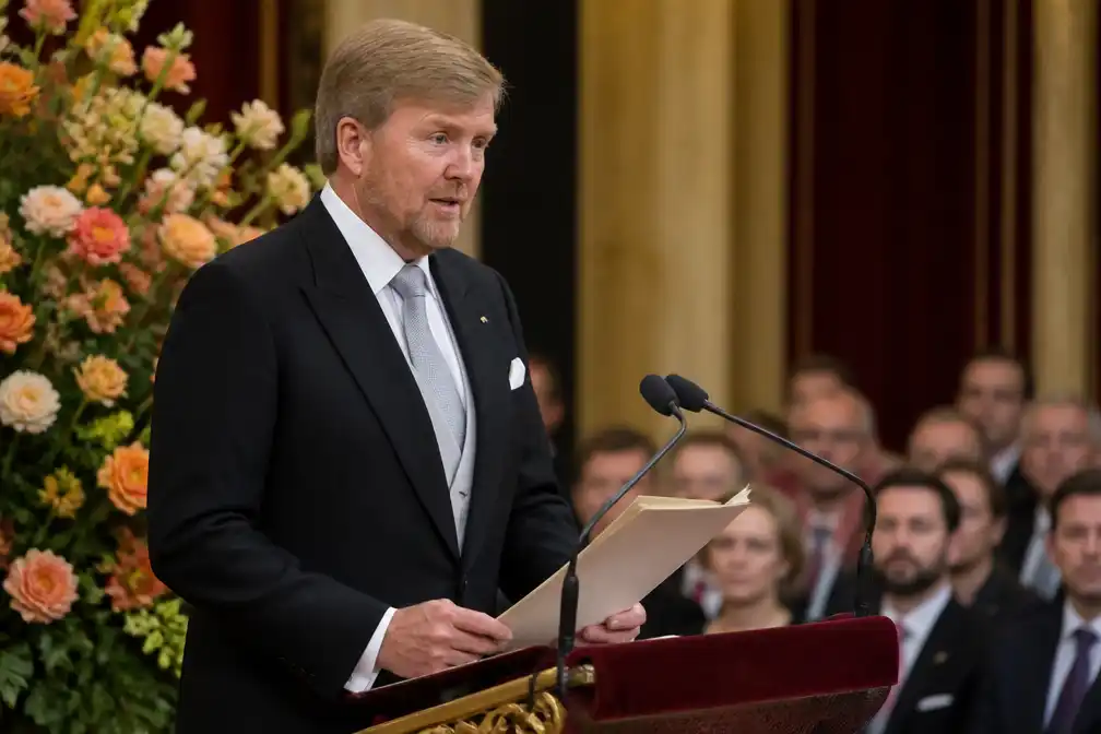 Koning Willem-Alexander leest troonrede voor in Den Haag