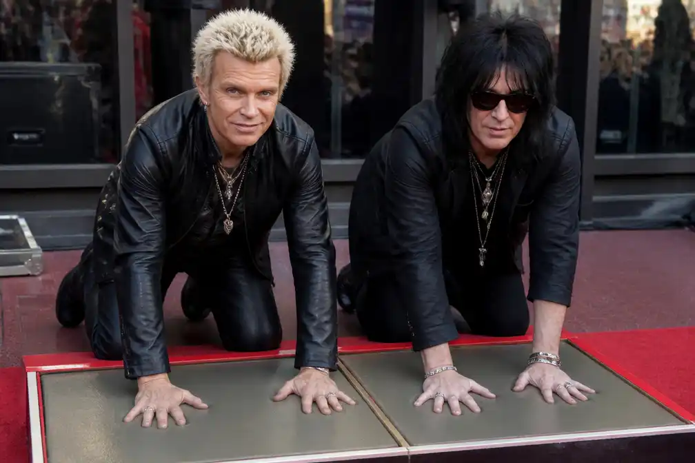 Billy Idol en Steve Stevens opgenomen in Hollywood Rockwalk