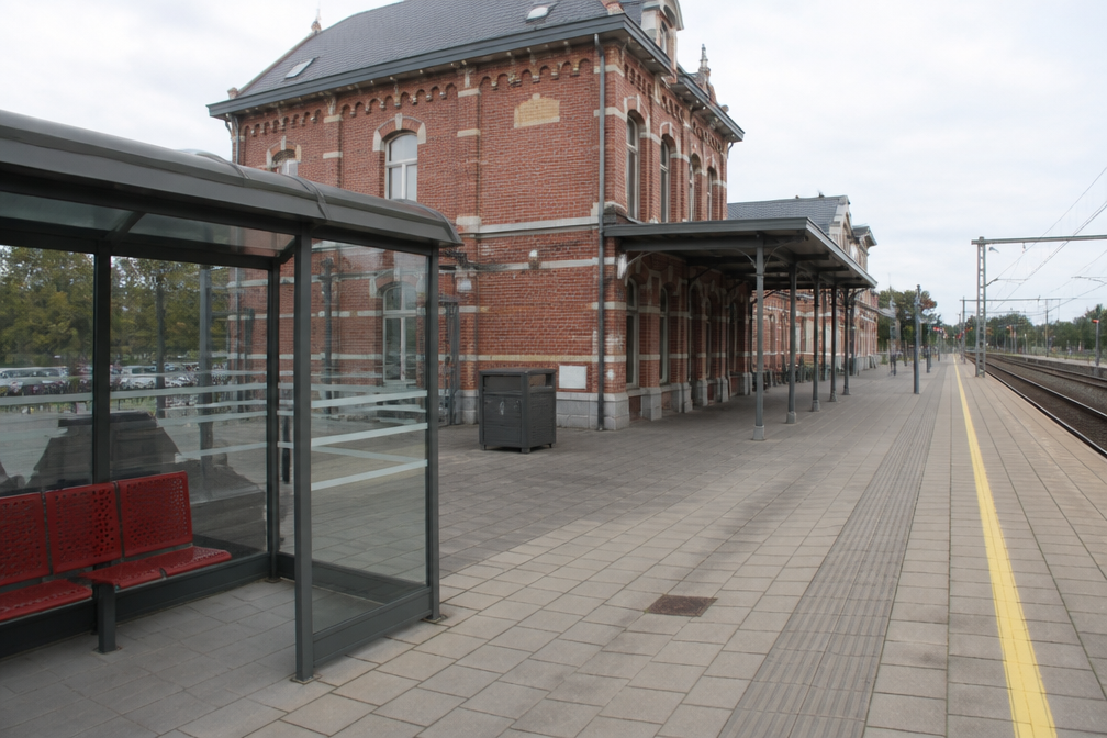 Politie onderzoekt vechtpartij station Geel: 16-jarige met hoofdwond en neusbreuk