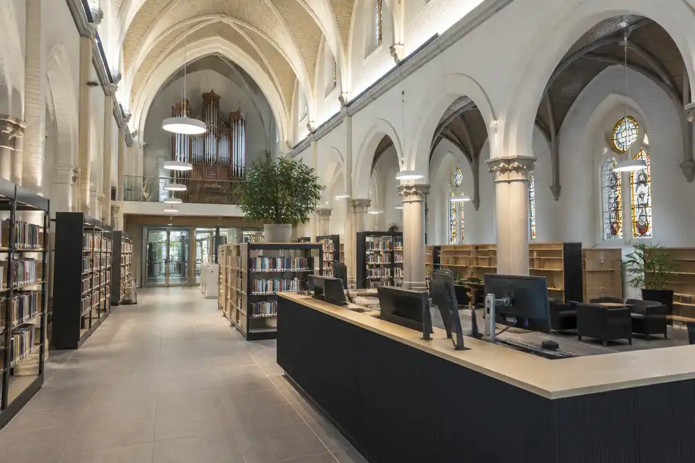 Nieuwe Maurice Calmeynbibliotheek in De Panne opent op 4 oktober met ruimere uren