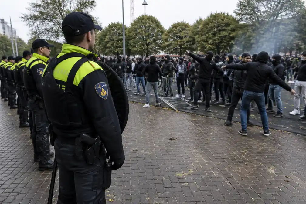 Politiebond eist vervolging na rellen op het Malieveld in Den Haag