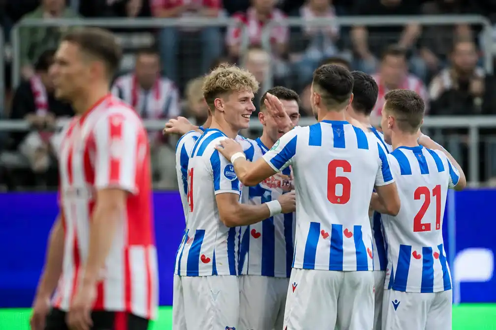SC Heerenveen wint met 4-0 bij Sparta Rotterdam