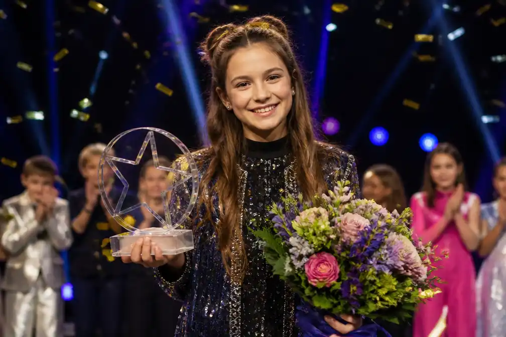 Maria Dragan (9) wint Junior Songfestival en vertegenwoordigt Nederland op Malta