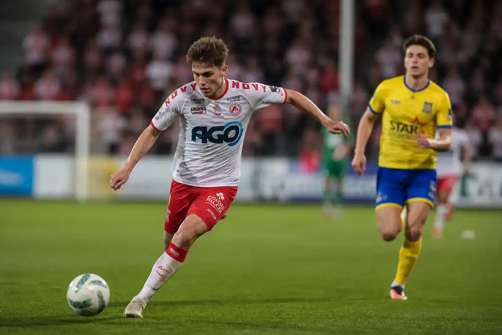 KV Kortrijk ontvangt SK Beveren, Van Landschoot mist openingstreffer