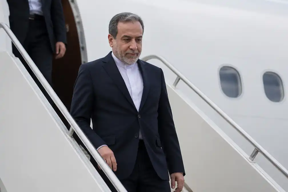 Iraanse minister Araghchi aangekomen in New York voor VN-Algemene Vergadering