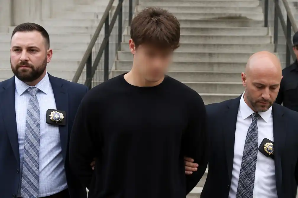Influencer Braden 'Clavicular' Peters aangeklaagd voor verkrachting in Massachusetts