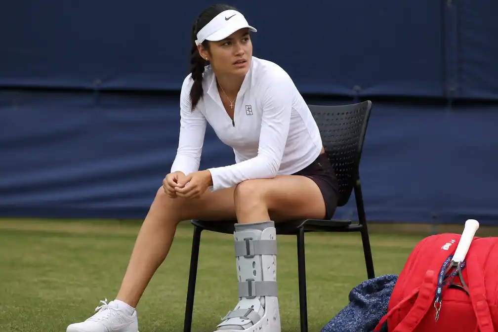Emma Raducanu in gevecht met de klok voor Wimbledon na gemiste training