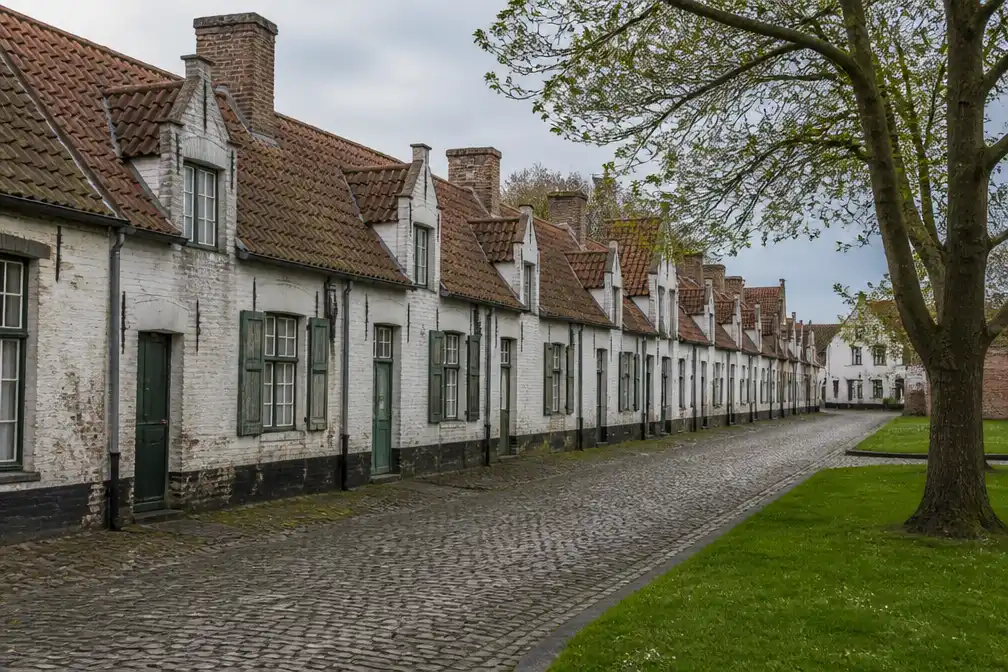 Dendermonde zoekt private partner voor restauratie van 12 begijnhofhuisjes