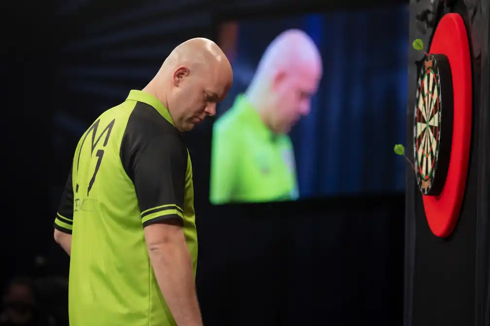 Van Gerwen verliest openingsronde Players Championship 29 in Den Bosch