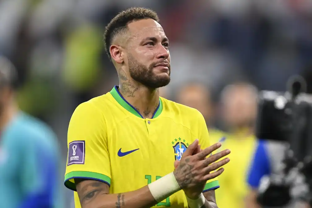 Neymar in tranen na langverwachte rentree bij Brazilië op WK