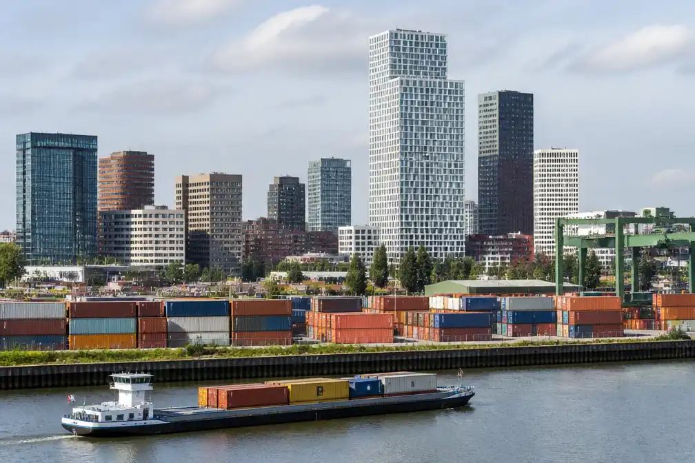 Nederlandse economie groeit 0,6 procent in tweede kwartaal, meldt CBS