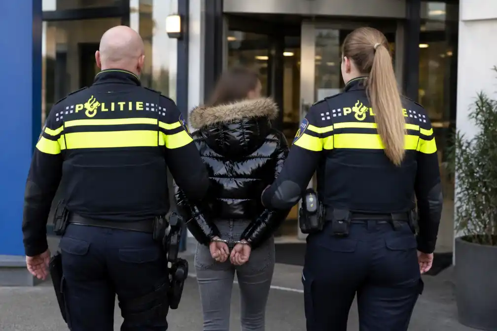 Meisje (15) meldt zich bij politie na oplichting 92-jarige vrouw in Kerkrade