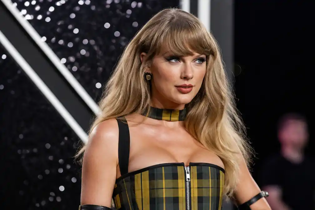 Taylor Swift brengt vier nieuwe nummers uit op uitgebreide editie The Life of a Showgirl