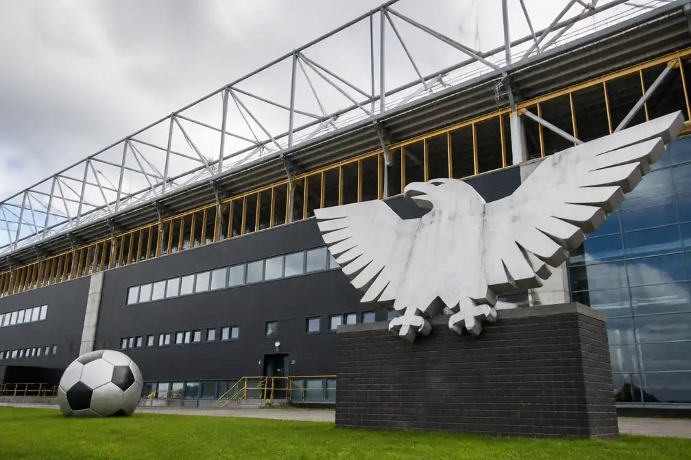 Vitesse en algemeen directeur Ben Mansvelder beëindigen samenwerking