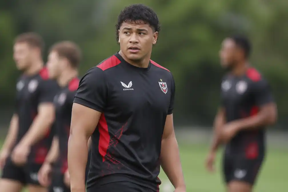 Saracens-speler Auvaa niet gestraft voor nachtclubklap die Stokes-crisis veroorzaakte