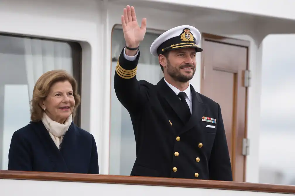 Koning Haakon sluit vaarseizoen van koninklijk schip Norge af in een van zijn eerste taken