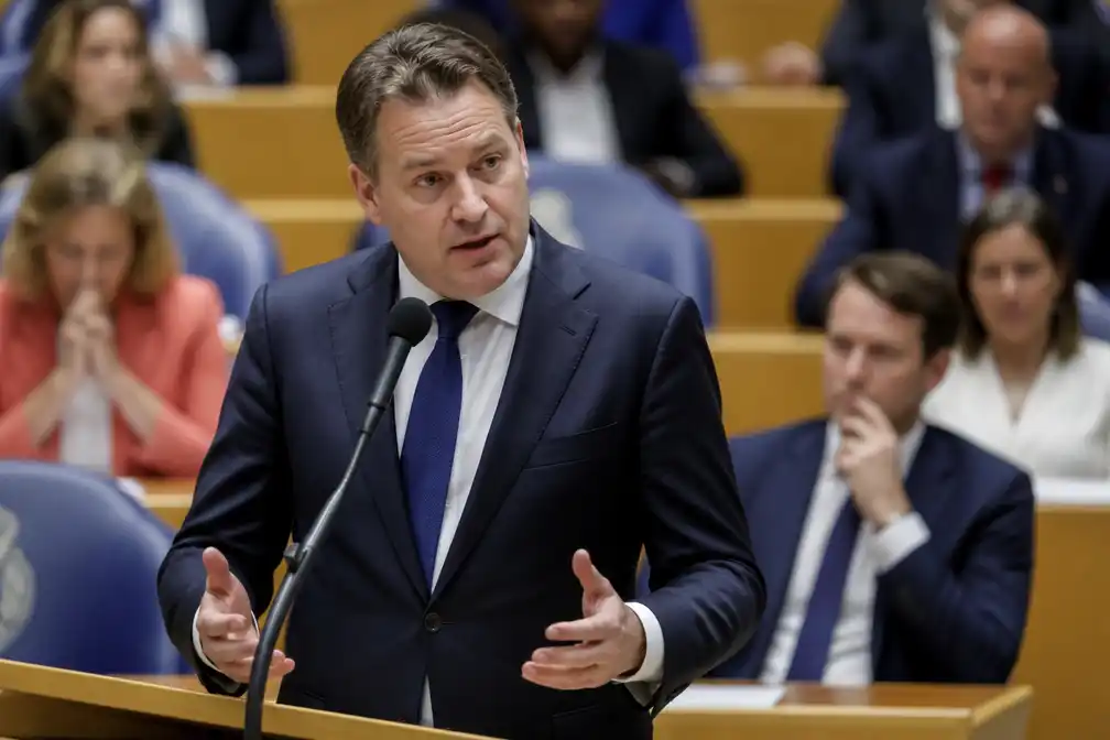 Van Weel: Rekenkamer had gelijk, Kamer op verkeerde been over aangiftes