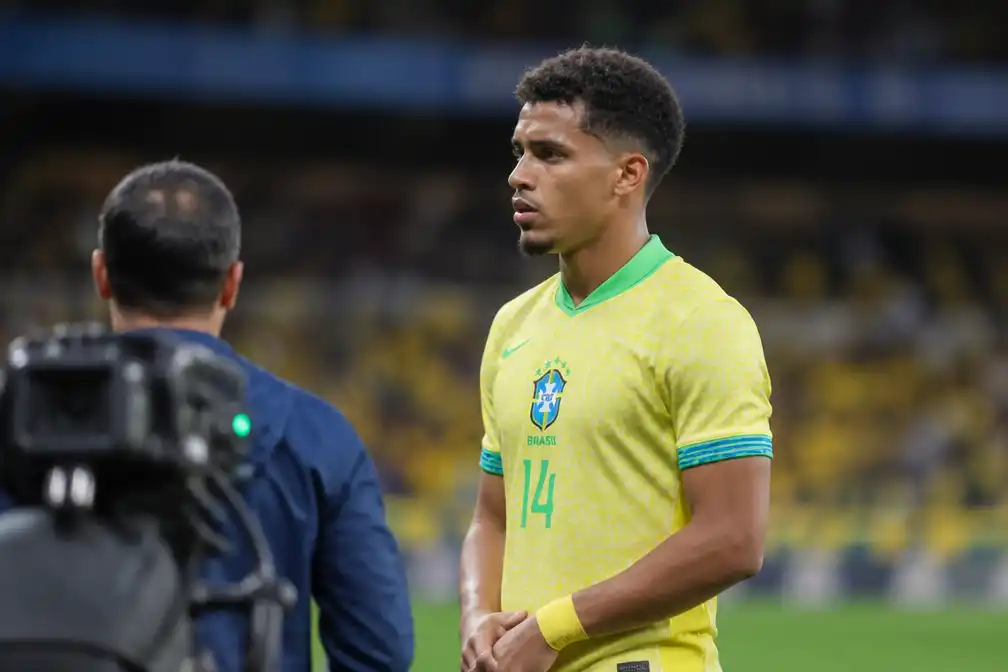 Mauro Júnior debuteert voor Brazilië bij 1-1 tegen Australië